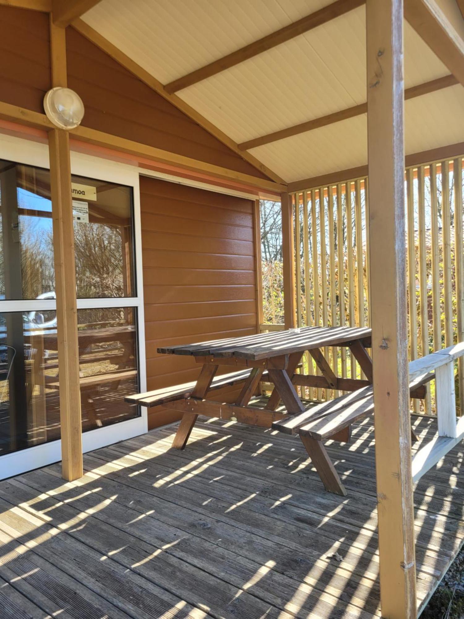 Camping Les Hirondelles Bourg-Sainte-Marie Exterior photo